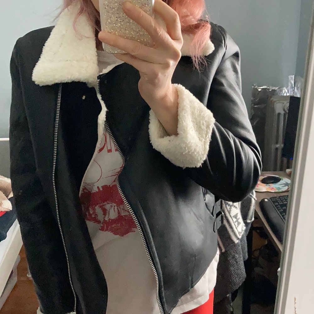 LAST ONE - L - Black Faux Leather Moto Jacket Sherpa Lined - Picture 2 of 16